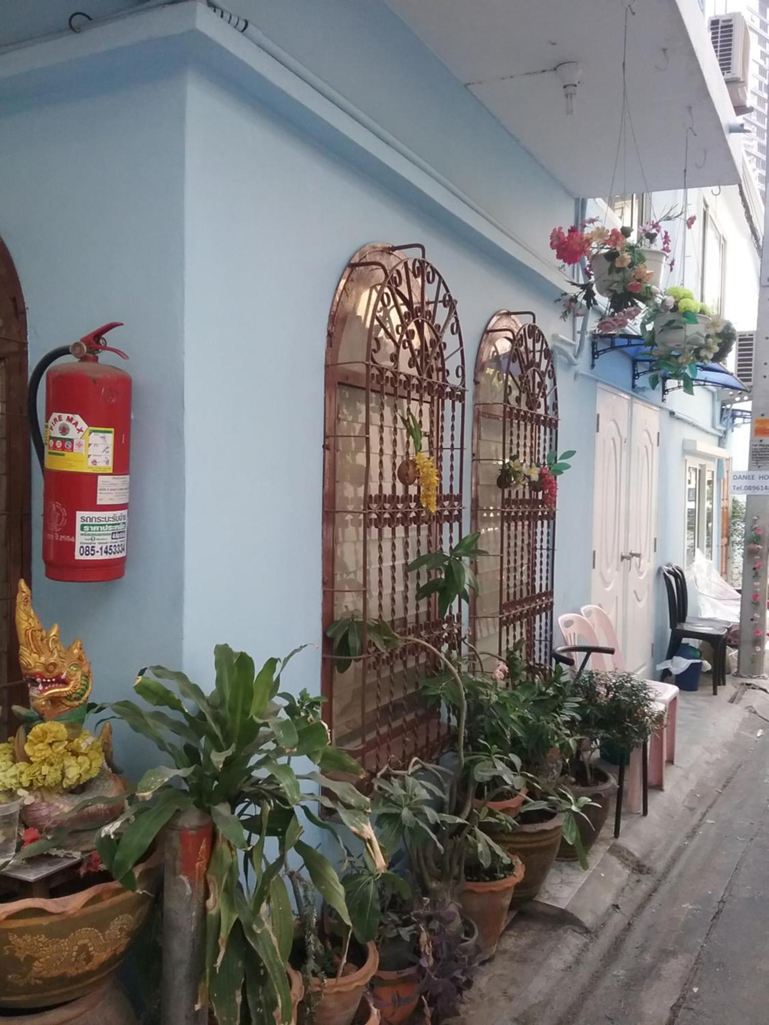 Danee Hostel Bangkok Exterior foto